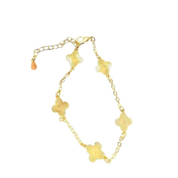 🔸17. NWOT Gold Plated Floral Bracelet - Picture 2 of 2